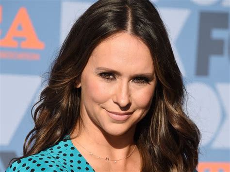 jennifer love hewitt height|Jennifer Love Hewitt’s Size: Height, Weight,。